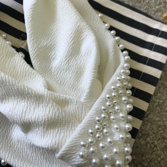 NWOT Lele sadoughi Pearl headband